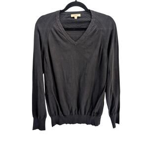 Burberry London Cotton Lightweight V-Neck Sweater in Black size Large